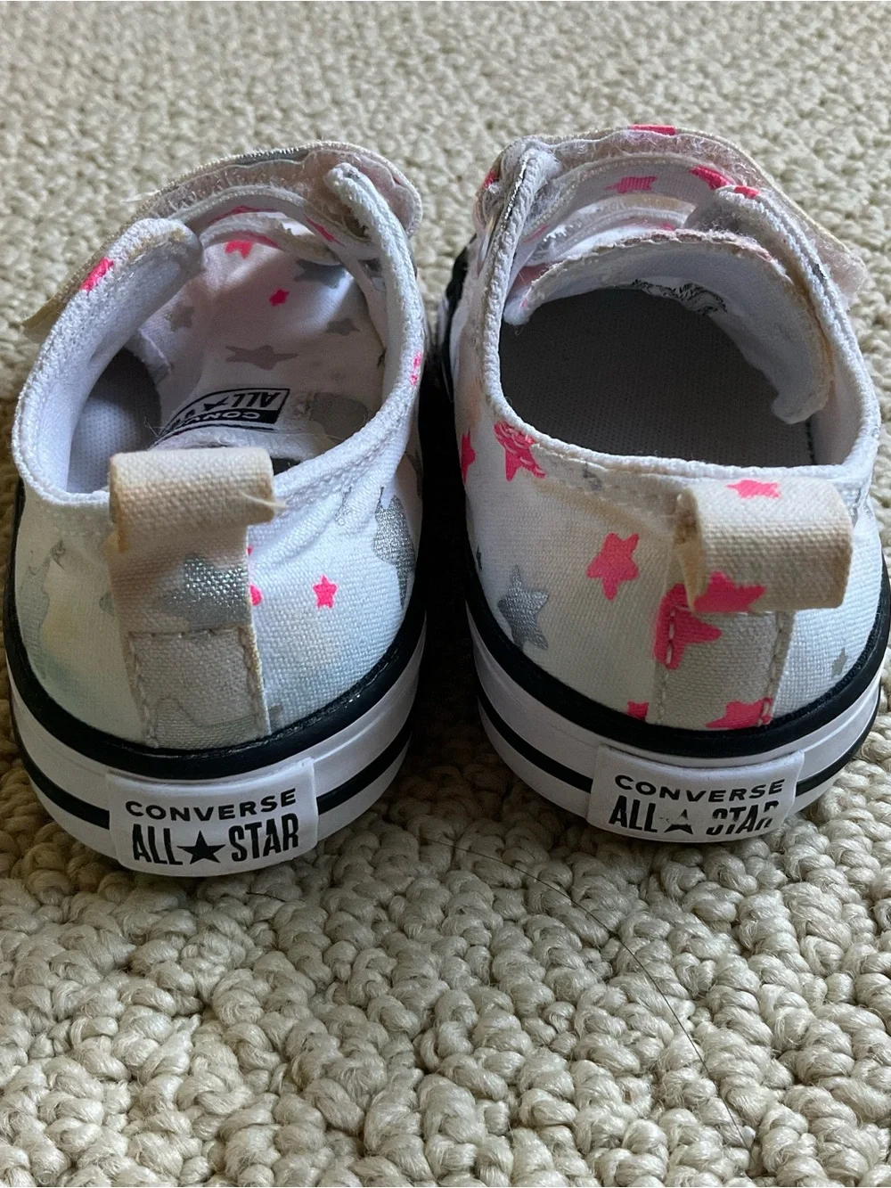 Converse Kids White Canvas Star Sneaker Size 6